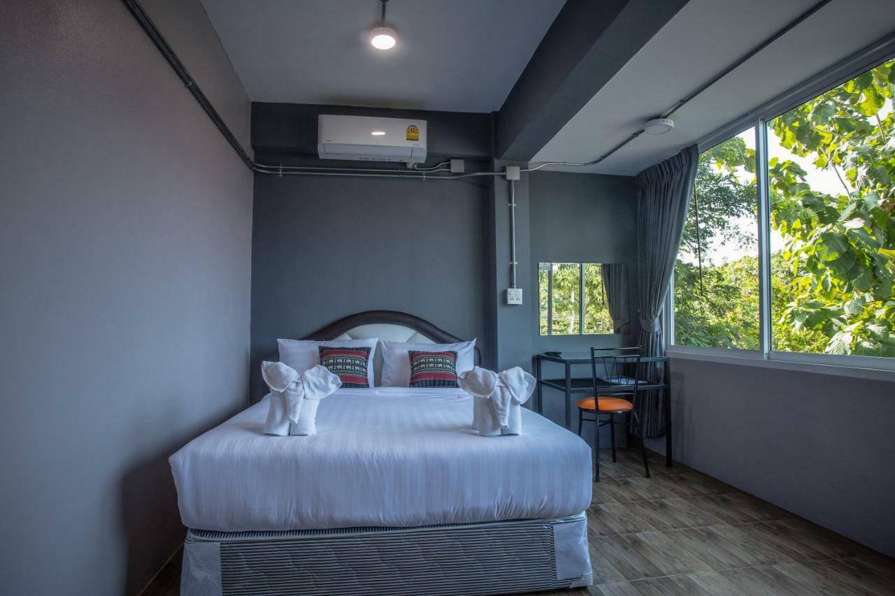 Baan Chang Hotel & Coffee House Tak Exterior foto