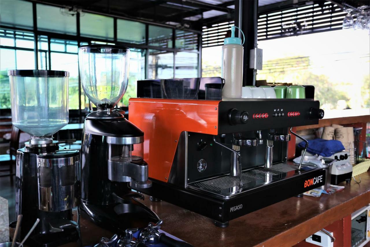 Baan Chang Hotel & Coffee House Tak Exterior foto